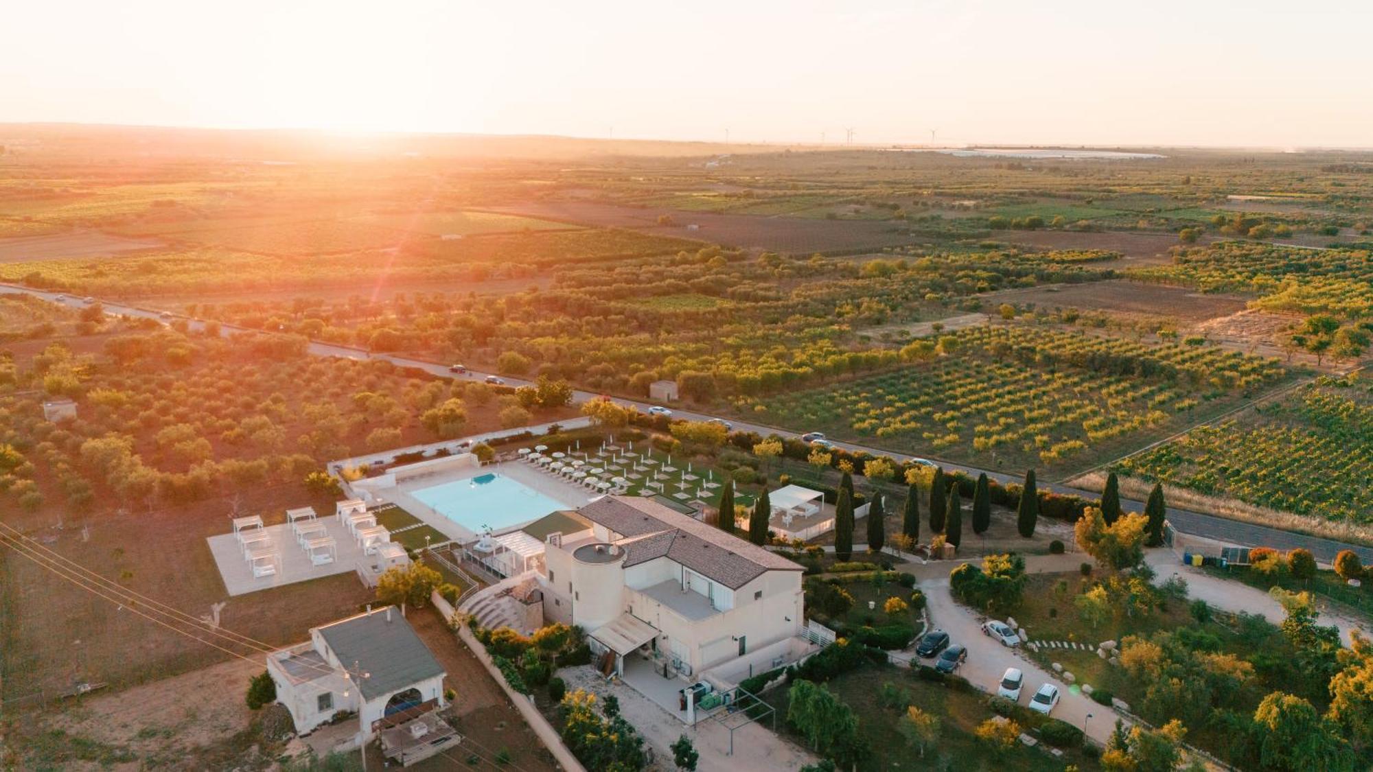 Bed and Breakfast Zyra Garden Club Аккуавіва-делле-Фонті Екстер'єр фото